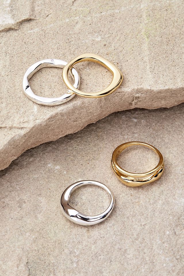 Silence + Noise Plated Molten Mixed Band Rings 4-Pack | Urban Outfitters UK