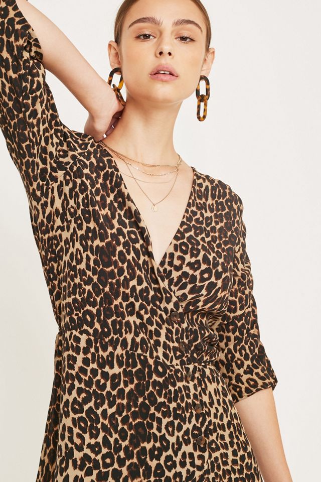 Faithfull The Brand Anne Marie Leopard Print Midi Dress | Urban Outfitters  UK