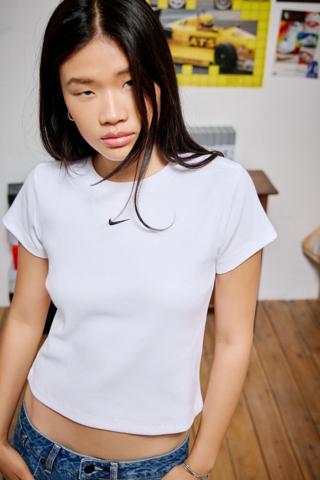 Nike Sportswear Geripptes Enges Kurzarm-T-Shirt #1