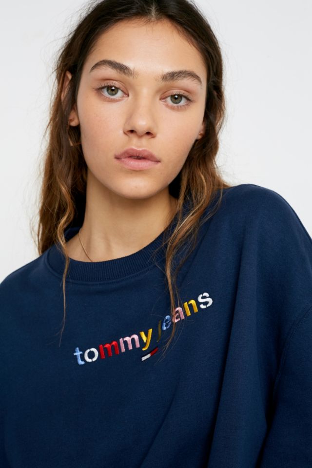 grus krænkelse konkurrence Tommy Jeans Modern Logo Navy Crew Neck Sweatshirt | Urban Outfitters UK