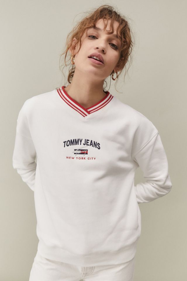 Tommy hilfiger sweatshirt on sale white