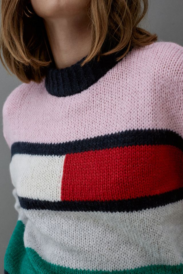 Tommy hilfiger jumper urban outfitters sales