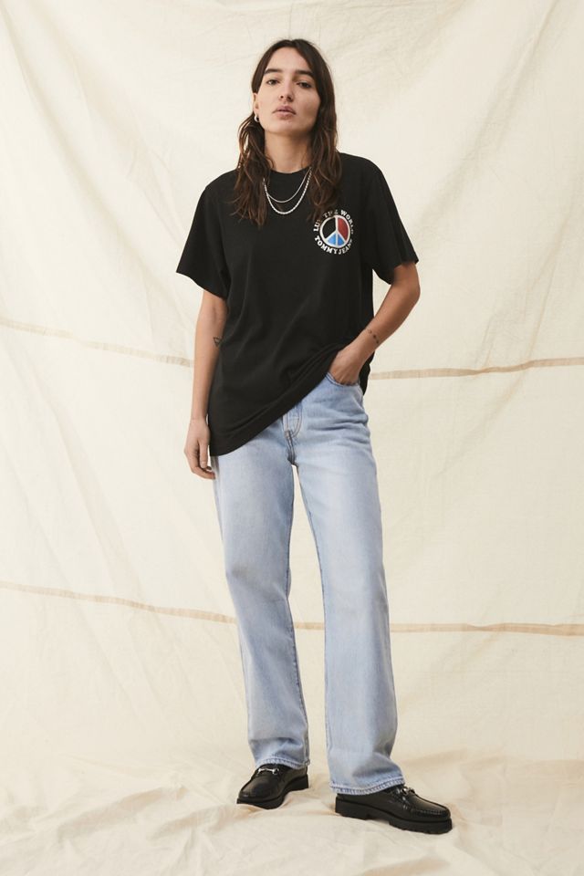 Tommy Hilfiger – T-Shirt „Luv The World“ in Schwarz mit Logo-Print #3