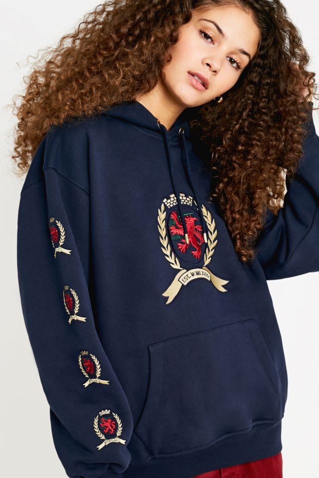 Tommy jeans deals crest hoodie