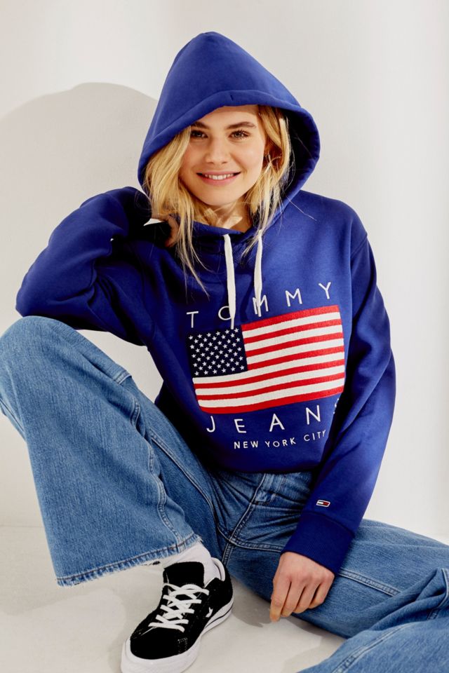 Tommy jeans hot sale hoodie flag