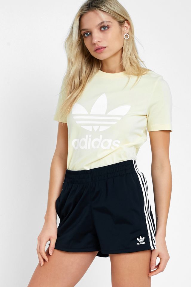 Adidas originals adicolor hot sale three stripe shorts