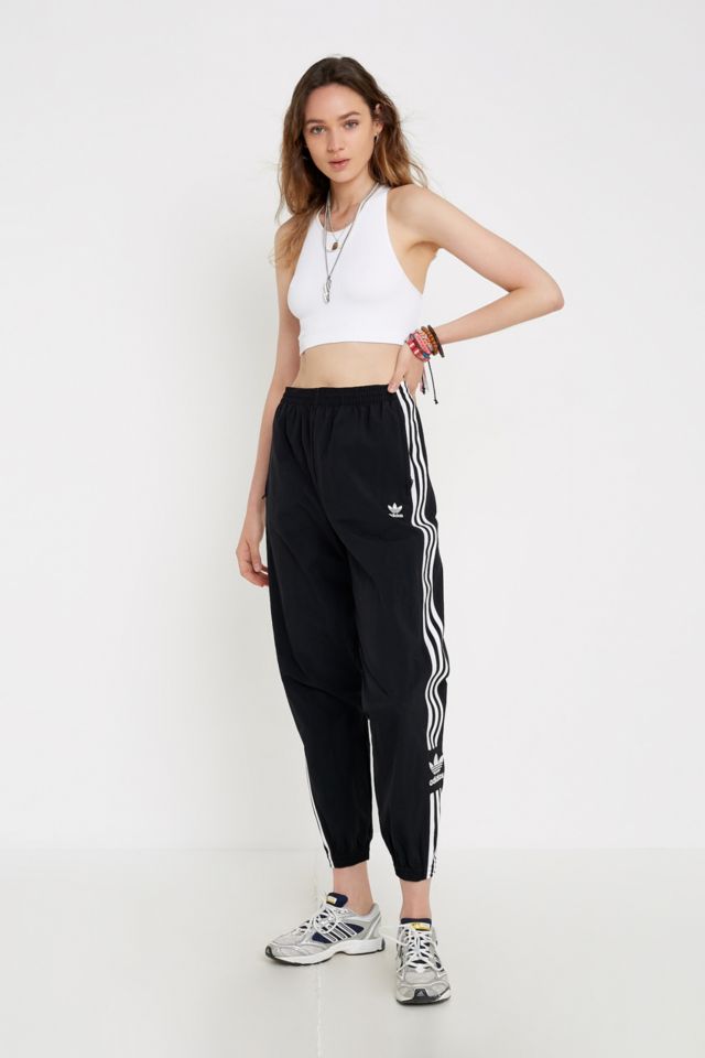 Adidas originals three stripe best sale track pants