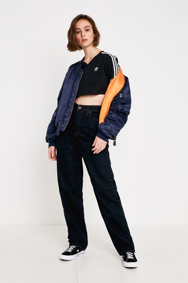 【ADIDAS ORIGINALS】★VNECK CROPPED TSHIRT★正規品★ adidas Originals Black Cropped V-Neck T-Shirt | Urban