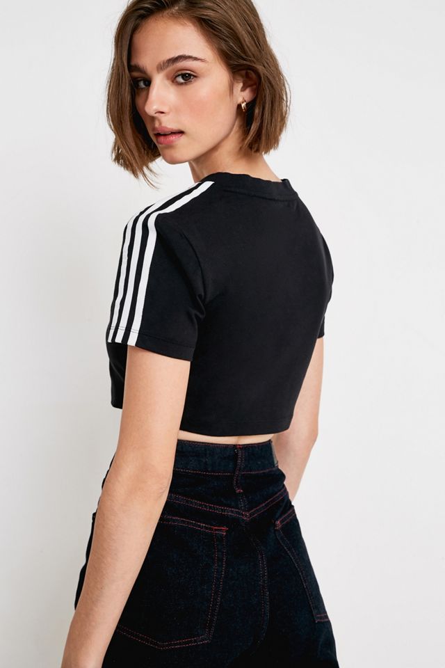 【ADIDAS ORIGINALS】★VNECK CROPPED TSHIRT★正規品★ adidas Originals Black Cropped V-Neck T-Shirt | Urban