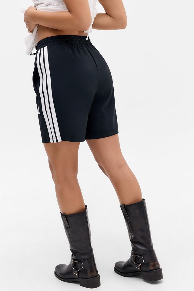 Shorts Chelsea con 3 Rayas Essentials de adidas #3