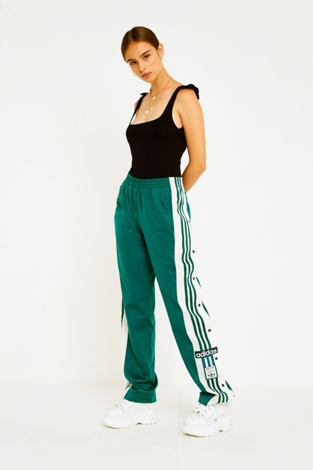doorgaan met zwaard omverwerping adidas Originals Adibreak 3-Stripe Green Popper Track Pants | Urban  Outfitters UK