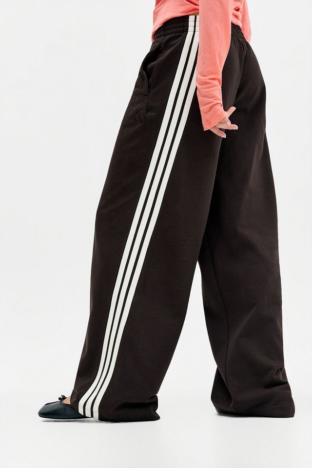 Pantaloni da Tuta Marroni adidas Twisted a 3 Strisce #2