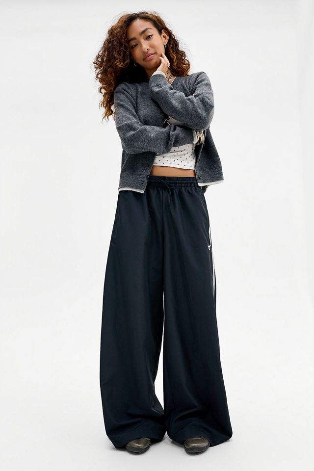 adidas Originals Schwarze 3-Streifen Wide Leg Trainingshose #1