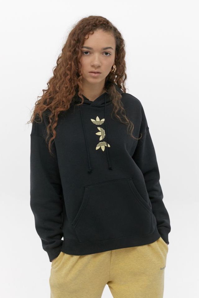 adidas Originals Hoodie mit metallisch glanzendem Logo Urban Outfitters DE