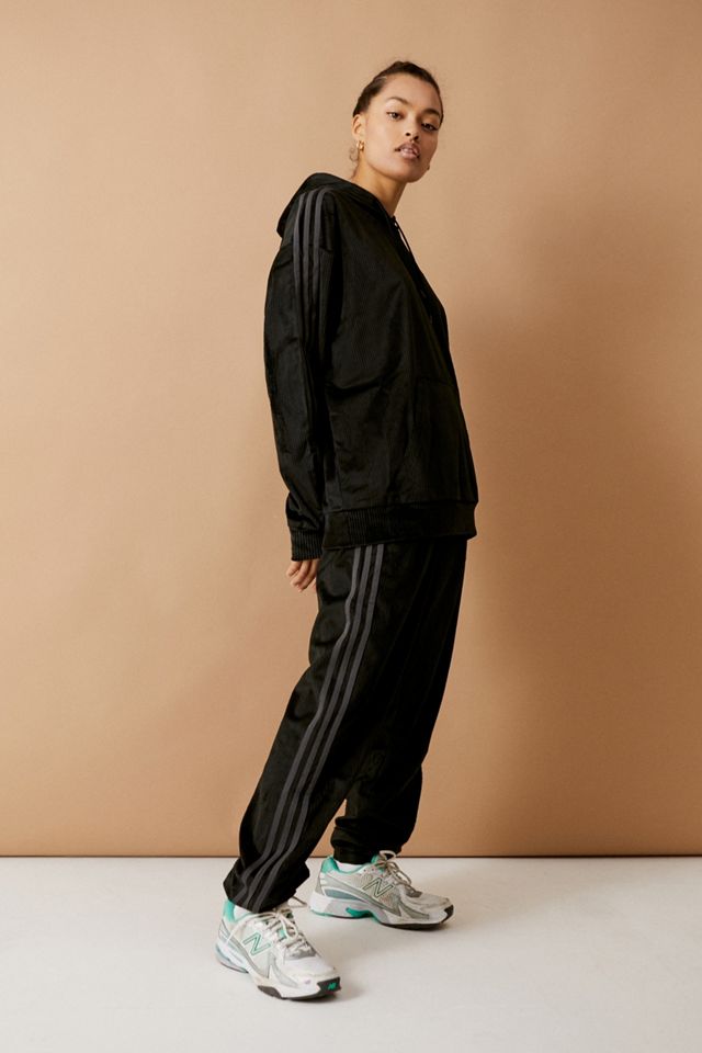 adidas Originals Velluto a Coste Nero Joggers #2