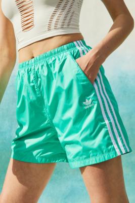 Image of adidas Originals - Lange Shorts 3-Streifen-Branding