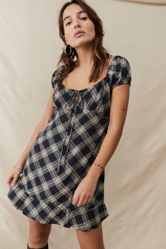 Motel – Kariertes Minikleid „Galaca‟ in Schwarz und Grau #1