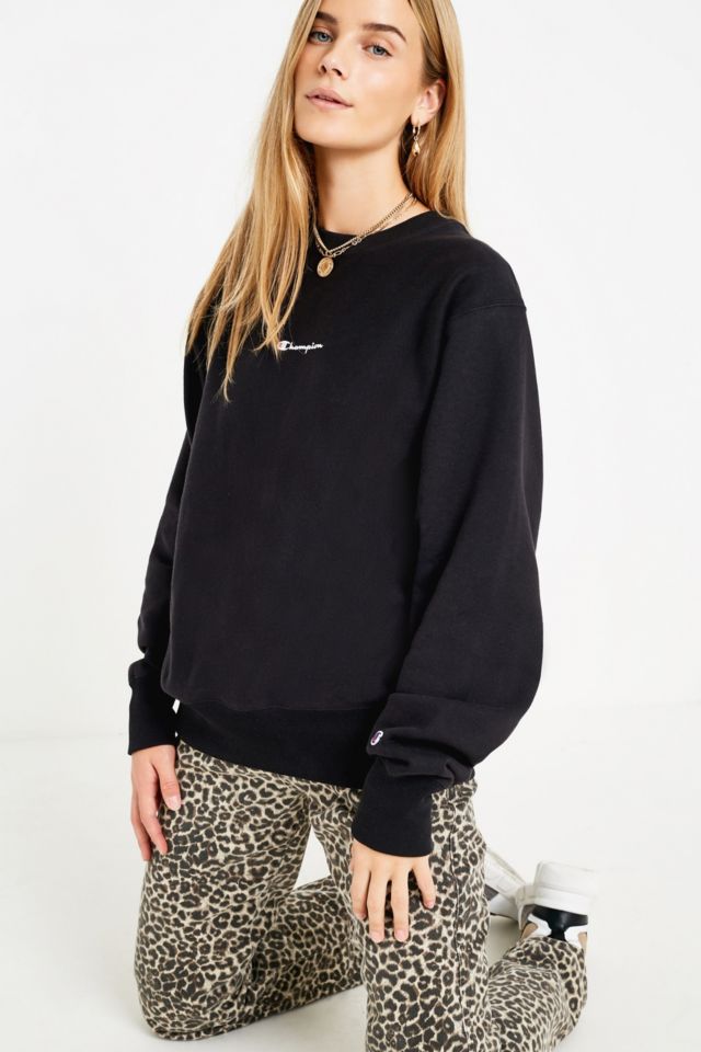 Champion jumper best sale urban outfitters