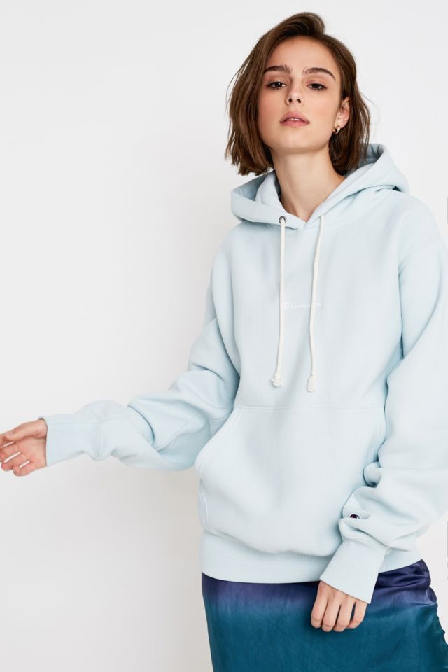 Champion hoodie hot sale women's urban outfitters