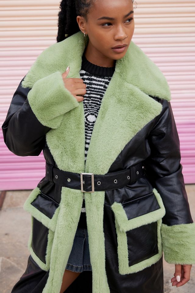 The Ragged Priest Chaqueta forrada de piel sintética de charol #1