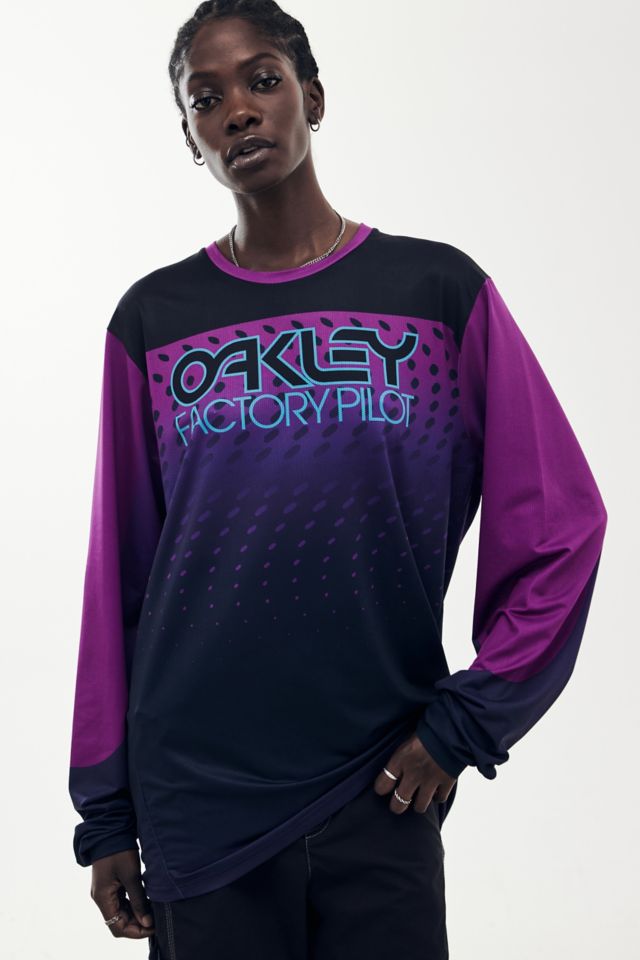 Oakley long shop sleeve t shirt