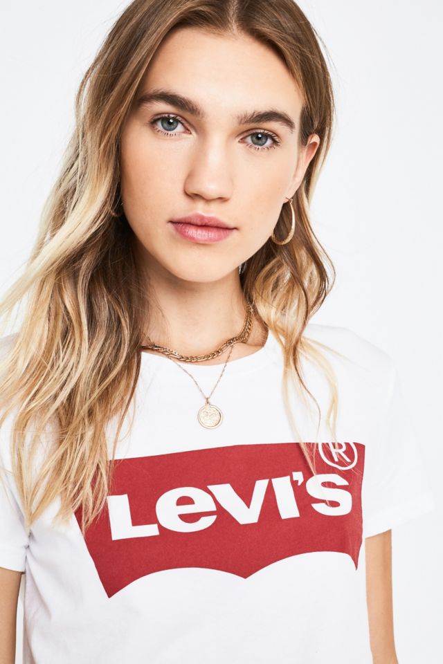 Levi's Perfect Tee Batwing Logo T-Shirt | Urban Outfitters UK