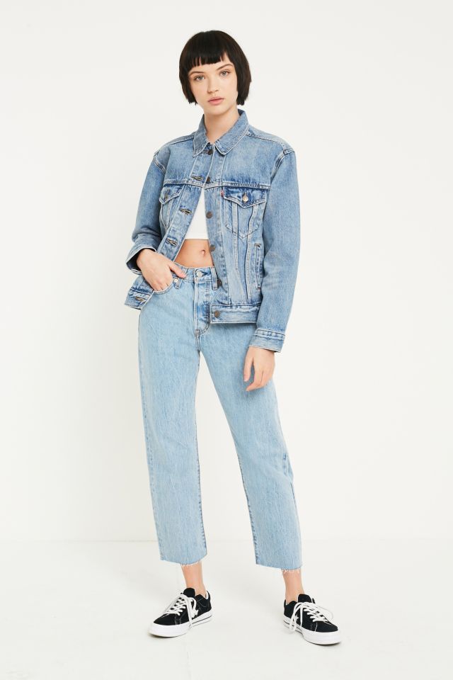 Urban outfitters hotsell levis wedgie