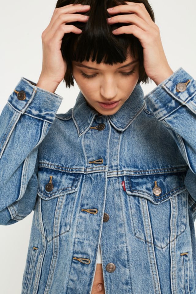 Levi s ex boyfriend store trucker jacket concrete indigo