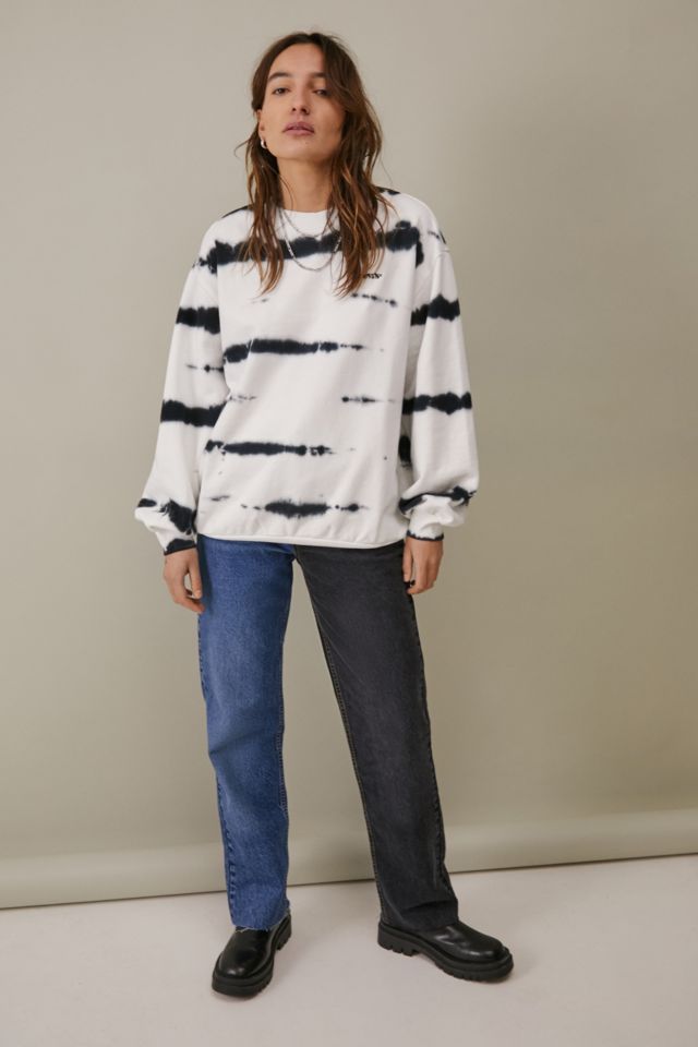 Levi's Melrose Tie-Dye Sweatshirt | Urban Outfitters UK