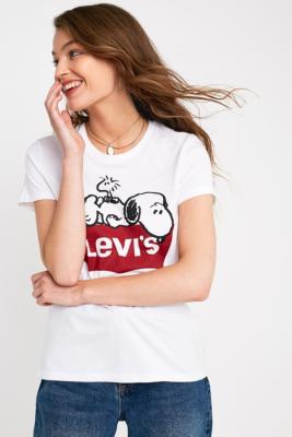 Womens levi shop snoopy t shirt