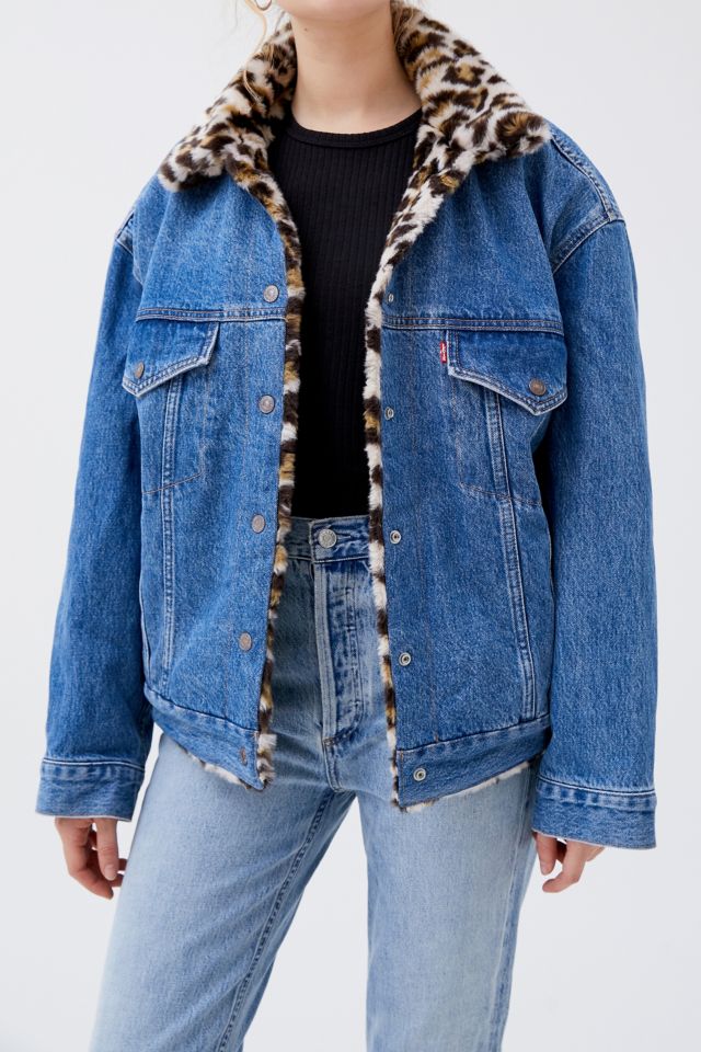 Levi's Reversible Leopard Print Denim Trucker Jacket | Urban Outfitters UK