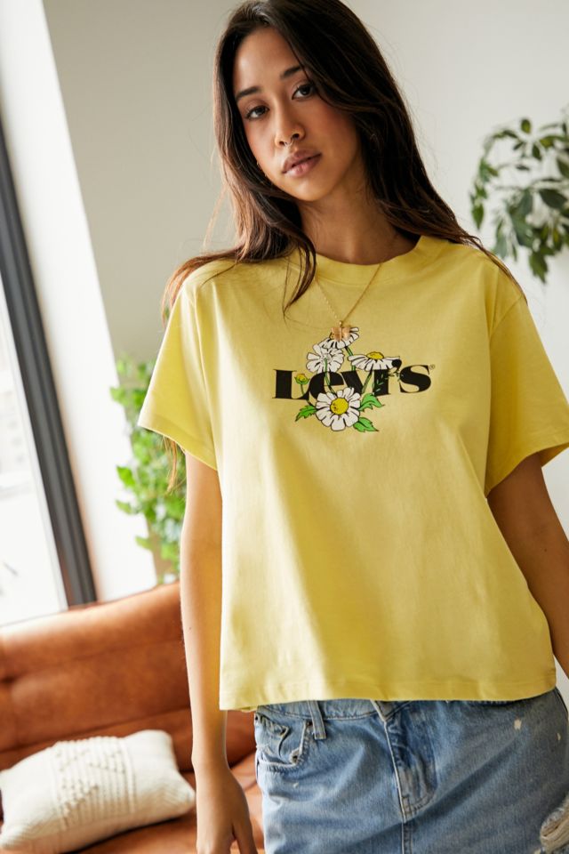 Levi's Yellow Daisy Graphic T-Shirt | Urban Outfitters UK