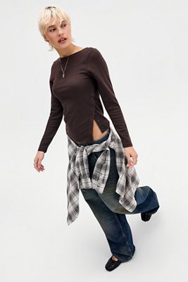 Top a Maniche Lunghe Asimmetrico Allie Levi's