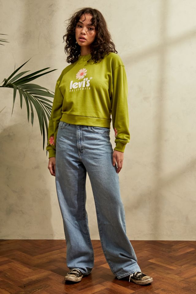 Levi's Poster Logo Daisy Crew Sweatshirt | Urban Outfitters UK