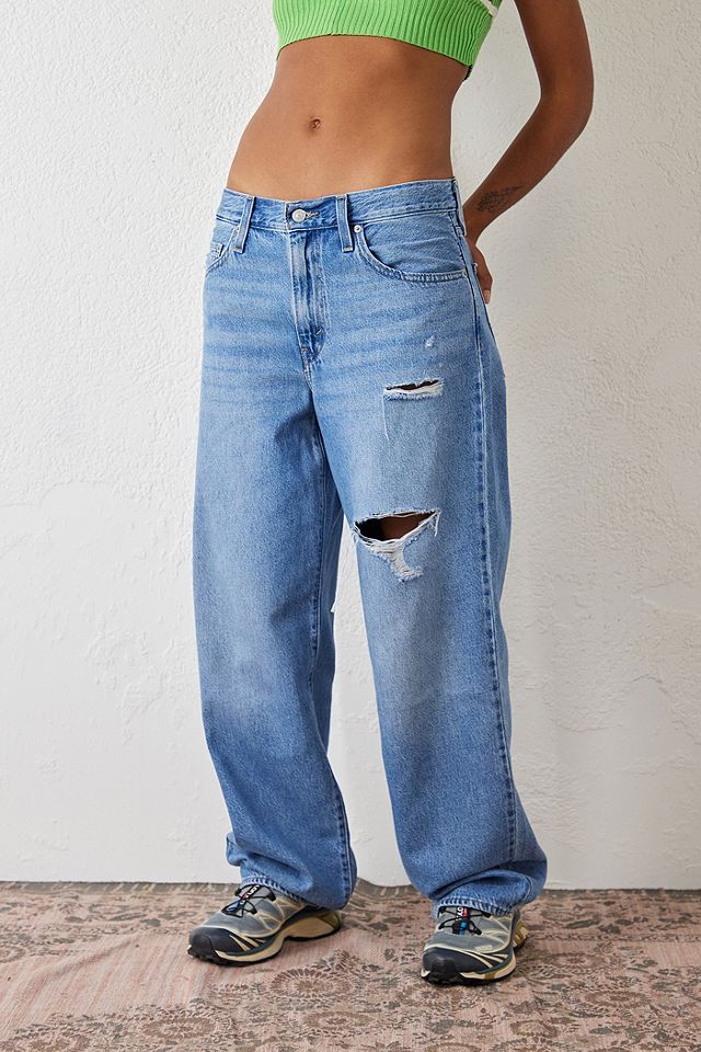 urbanoutfitters.com | Levi's Distressed Denim Baggy Dad Jeans