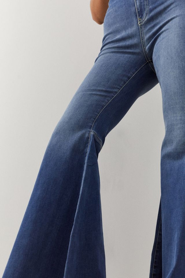 Free People – Schlagjeans „Just Float On“ in Hellblau #2