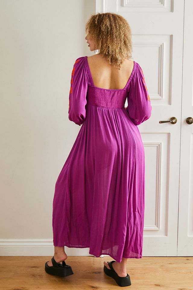 flowing white maxi dress Confête