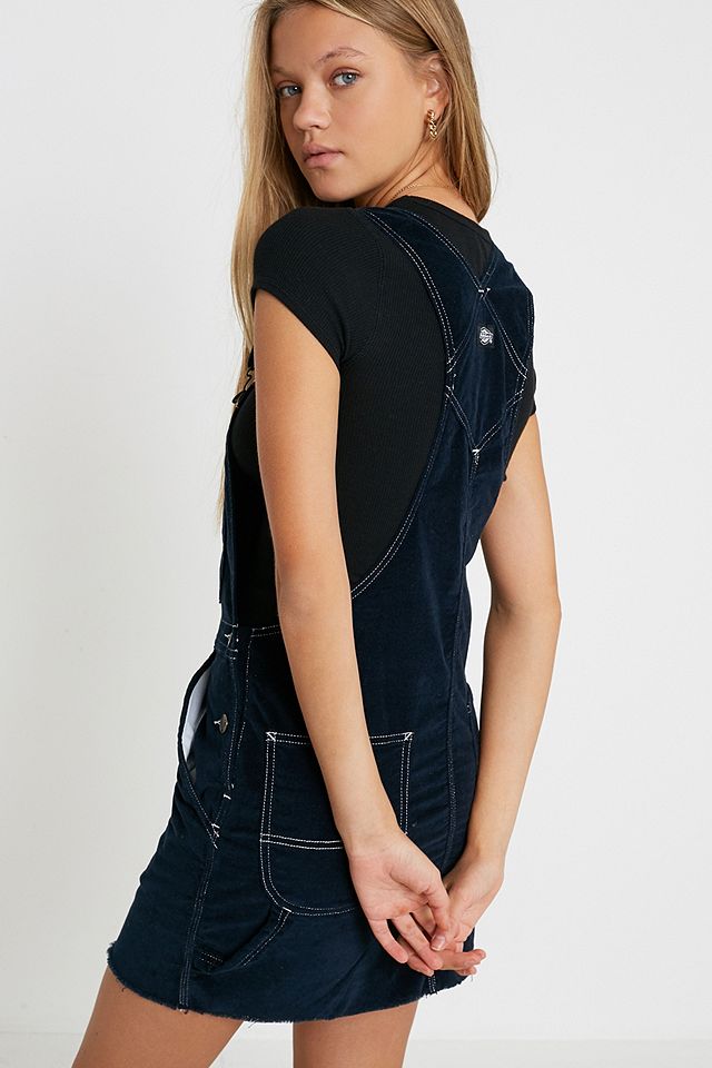 ficat nu vad Este ieftin  Dickies Velvet Pinafore Dress | Urban Outfitters UK