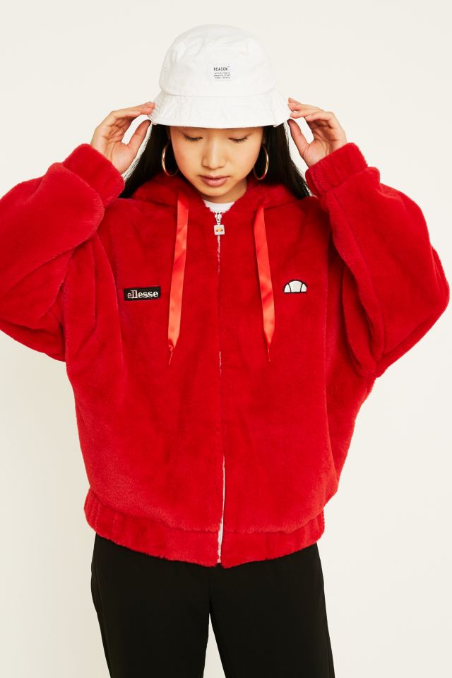 pleegouders nood Kietelen Ellesse Giovanna Faux Fur Red Coat | Urban Outfitters UK