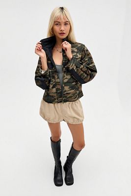 Chaqueta Cortavientos Esencial de Camuflaje Lioness