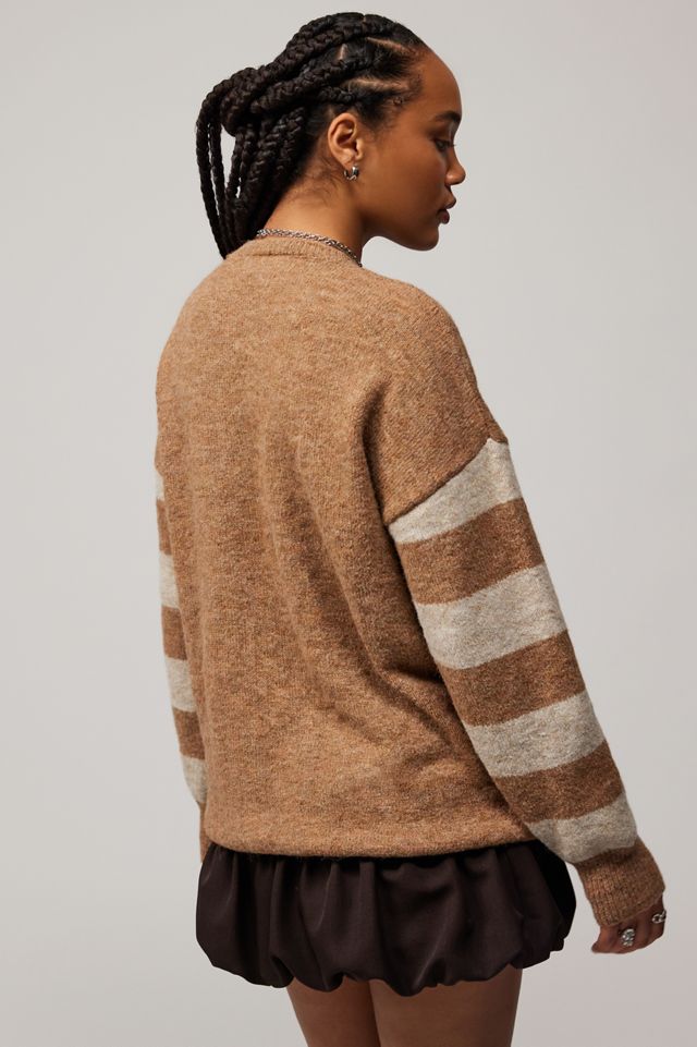 Pull en maille à motif floral UO #2