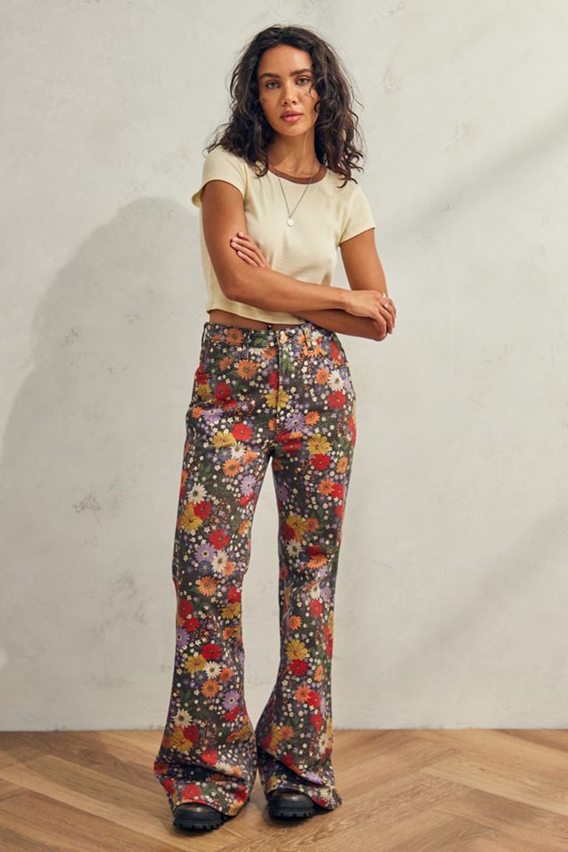 Wrangler Bloom Print Wanderer Jeans | Urban Outfitters UK