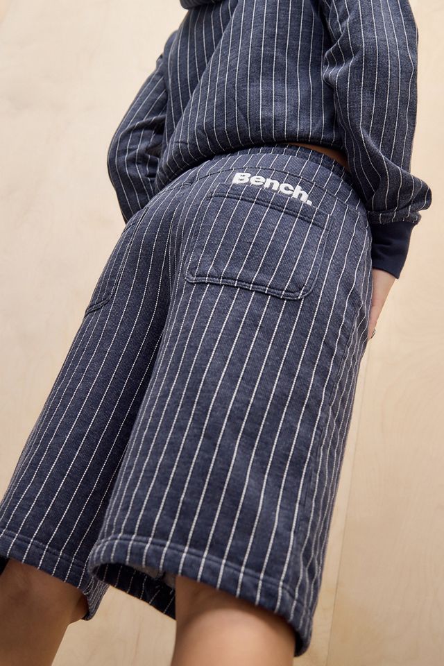 Bench UO Exclusive Darma Jorts #3