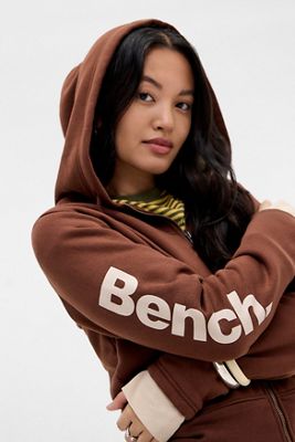 Bench UO Exclusive Felpa con cappuccio Dalan