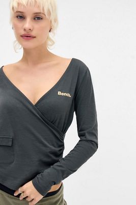 Bench UO Exclusive Bridia Wrap Top