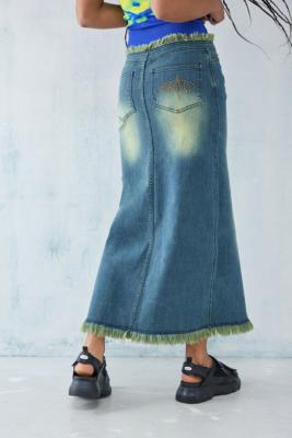 Fantastiske Monopol End Basic Pleasure Mode Nelly Blue Tint Denim Midi Skirt | Urban Outfitters UK
