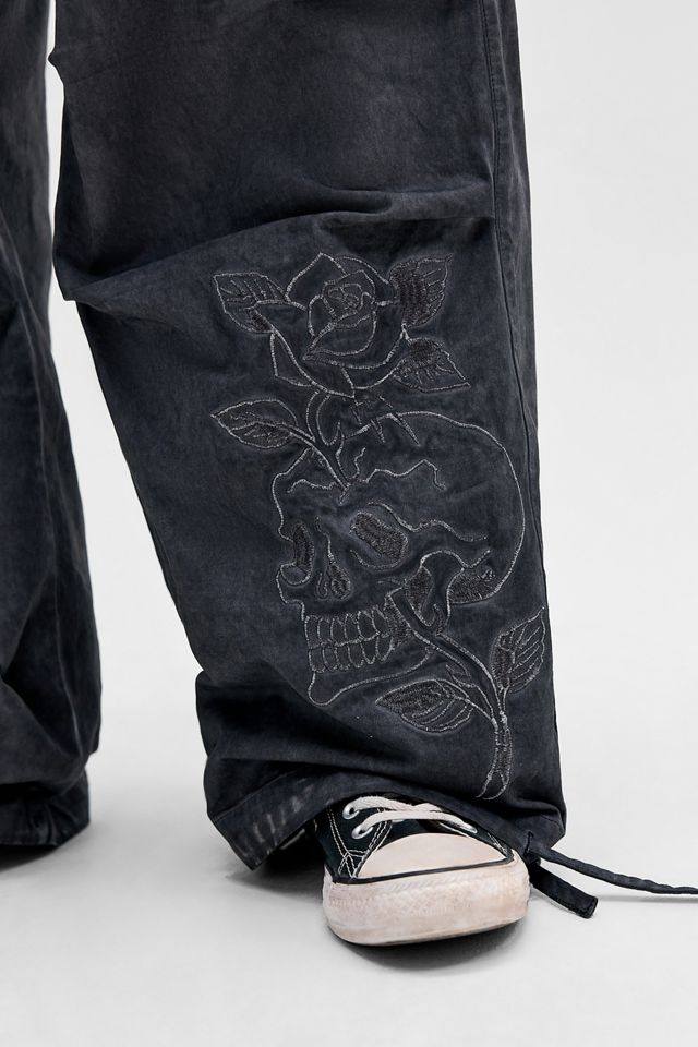Ed Hardy UO Exclusive Fallschirmhose mit Tattoo-Stickerei #3
