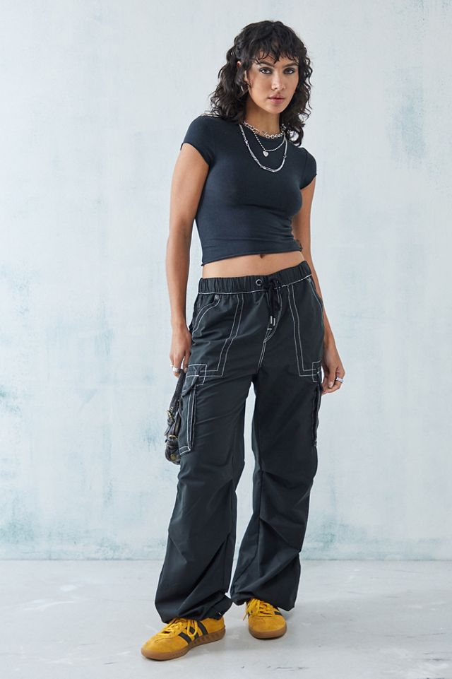 True Religion UO Exclusive Black Bobby Cargo Pantalones #1