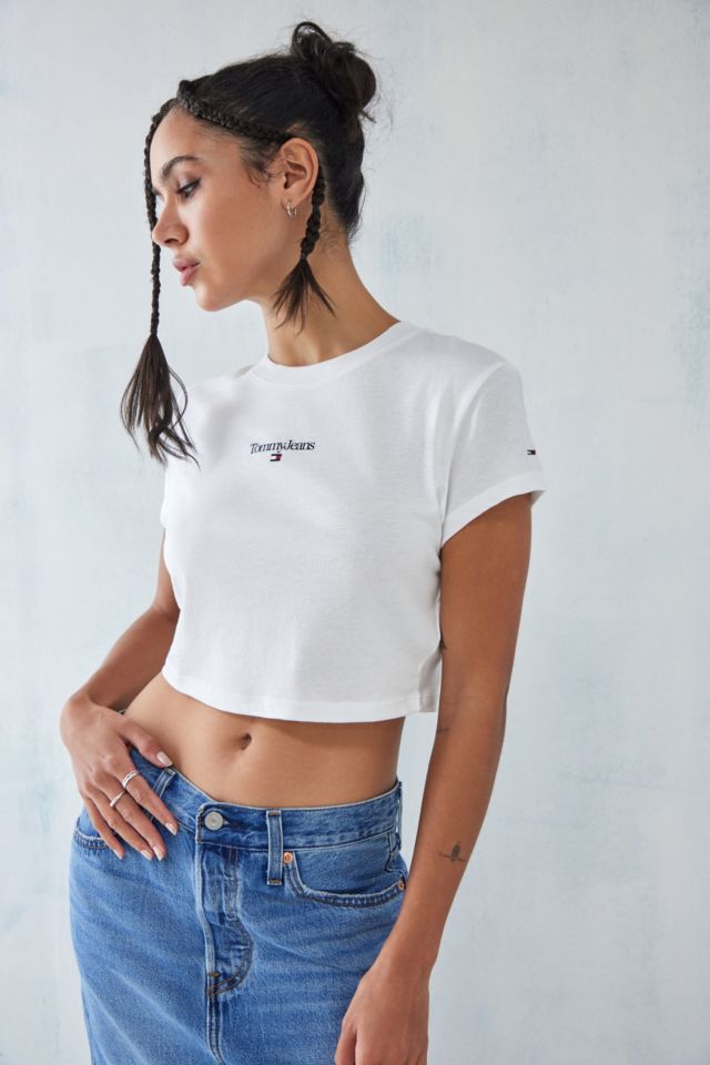 Cropped t shirt clearance tommy hilfiger