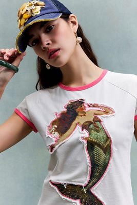 T-Shirt Classica da Collezione Sirena Tyler McGillivary